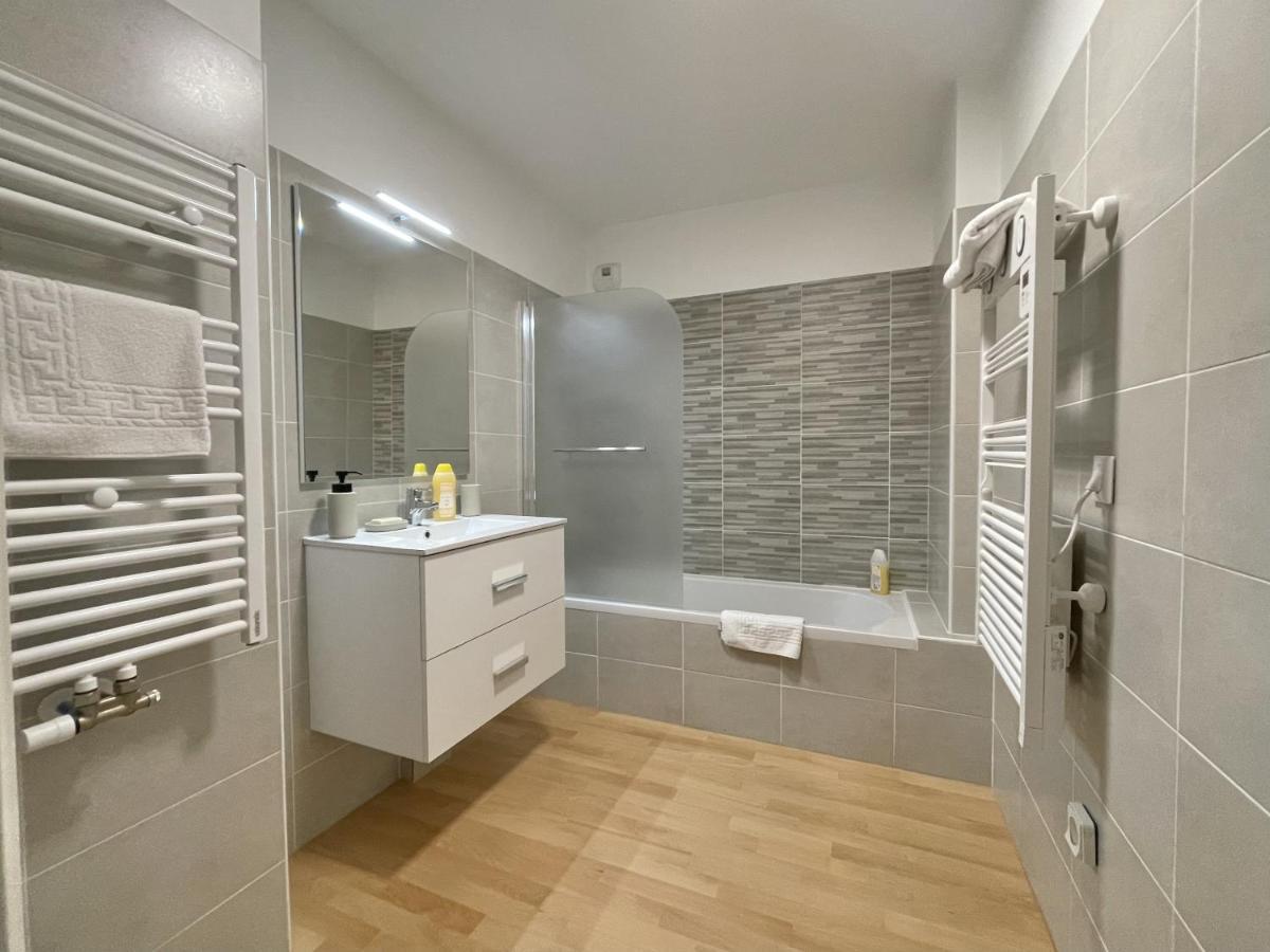 Vieil 82 M2 With Secured Private Parking 3 Apartment *